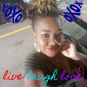 Meet your Posher, Gina